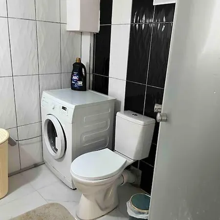 Kismideniz Manzarali Havuzlu Kusadası