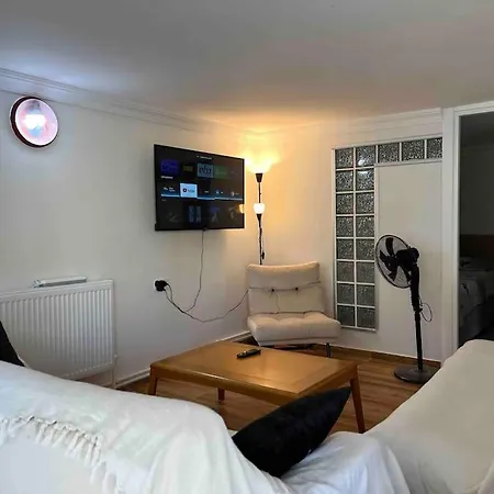 Kismideniz Manzarali Havuzlu Holiday home *